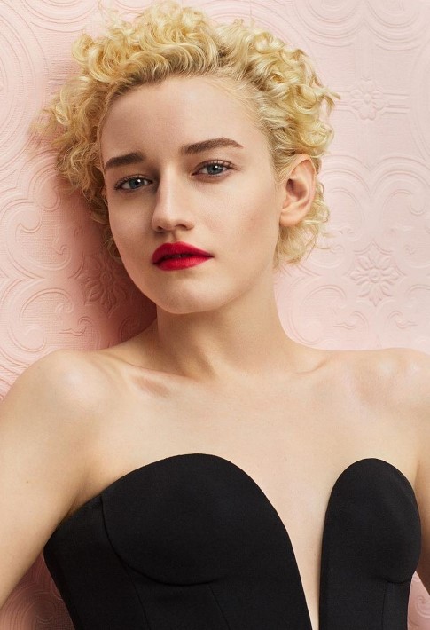 Обнажённая джулия гарнер горячие интимные фото - julia garner nude без цензуры 16 Blank