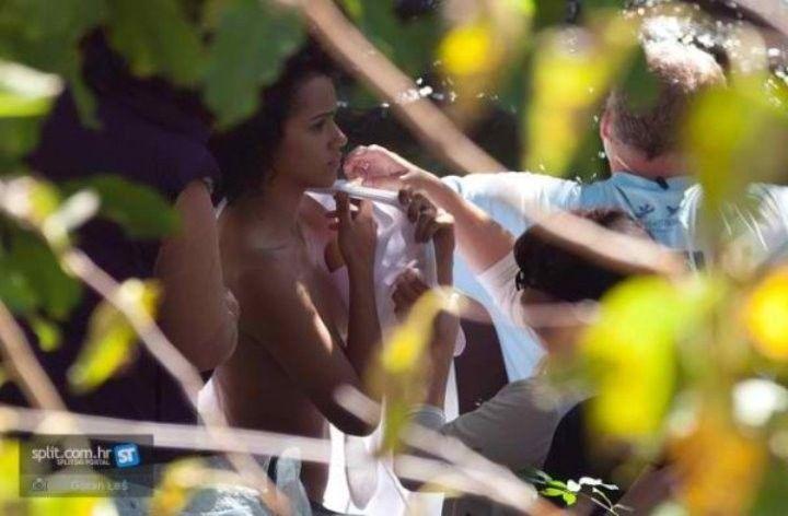 Обнажённая натали эммануэль слитые фото - nathalie emmanuel hot без цензуры 22 Натали Эммануэль Фото От Хакеров