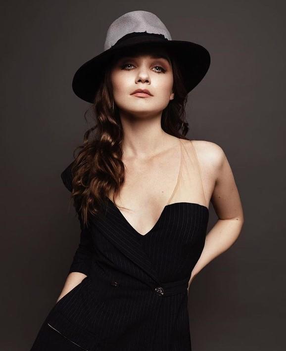 Обнажённая джессика барден горячие интимные фото - jessica barden naked без цензуры 33 Blank