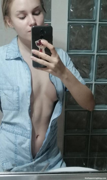 Обнажённая саша холланд cosplay - shirogane sama слив фото фото без цензуры 20 Blank