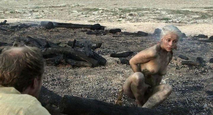 Обнажённая эмилия кларк фото - emilia clarke nude hot без цензуры 33 Blank