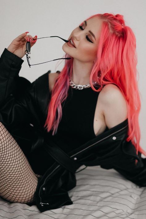 Sexy photos from russian tiktok star diana aster. Naked girls без цензуры 10 Blank