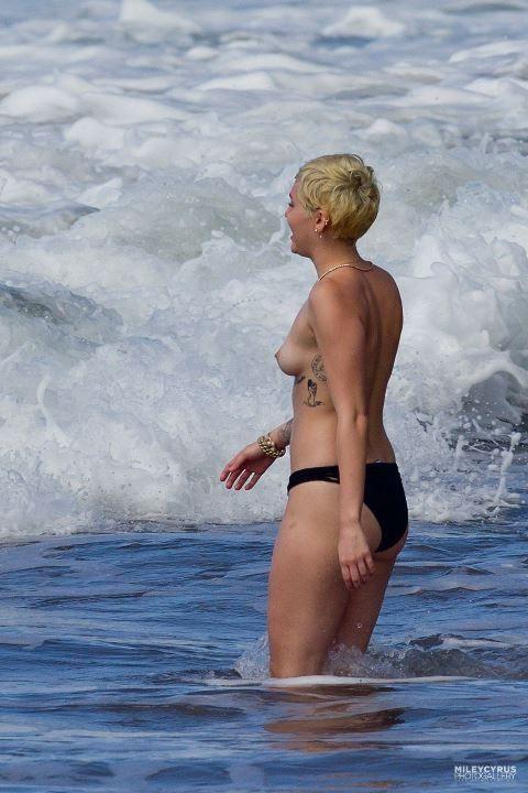 Nude photos of miley cyrus private tapes and sexy images без цензуры 34 Blank