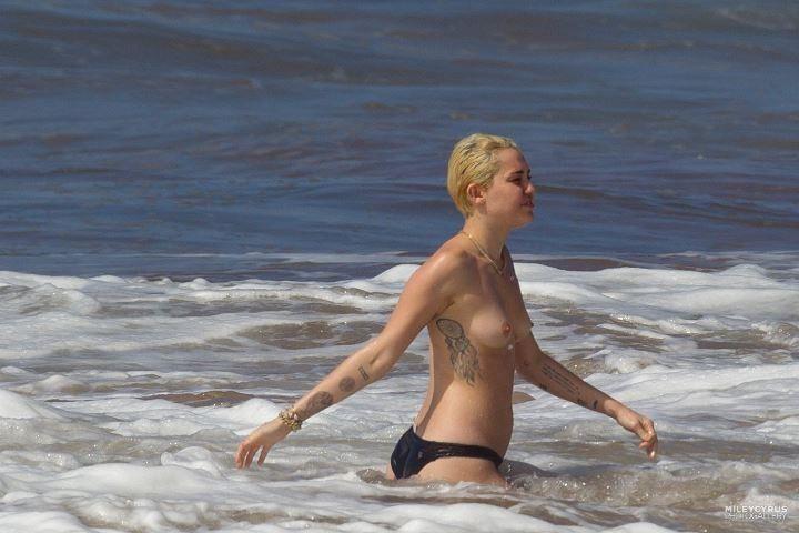 Nude photos of miley cyrus private tapes and sexy images без цензуры 46 Blank