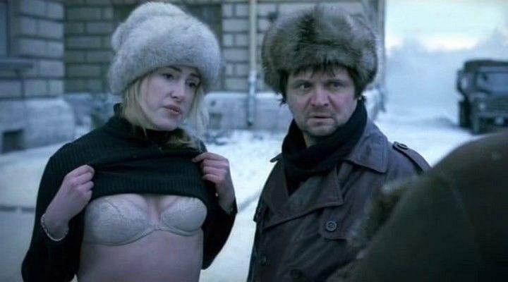 Мария шукшина показывает грудь прохожим Мария Шукшина Показывает Грудь Прохожим