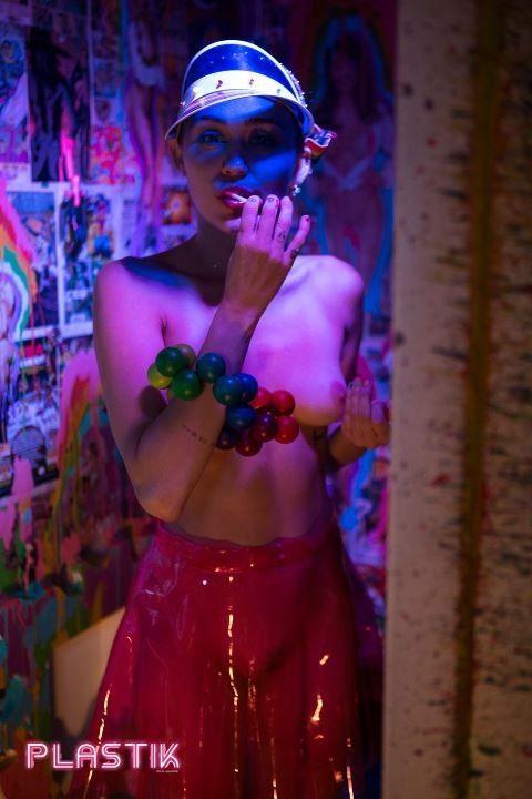 Обнажённая майли сайрус фото – miley cyrus nude без цензуры 7 Blank