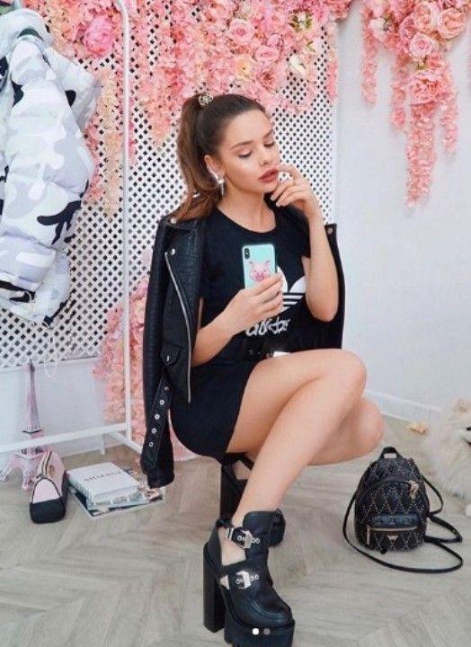 Голые ноги маши вэй Голые Ноги Маши Вэй