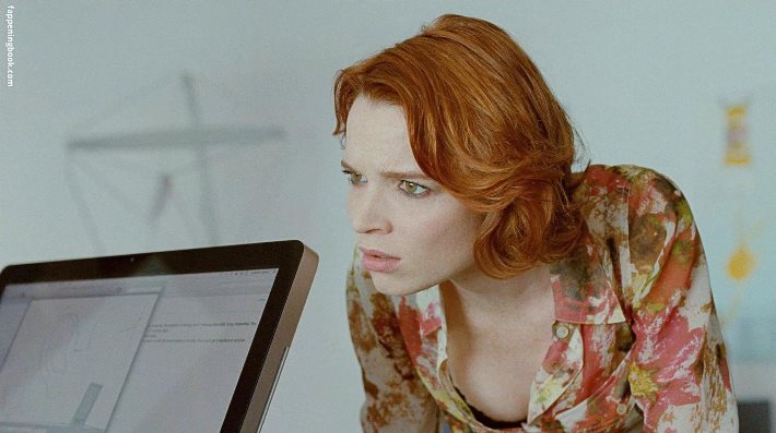 Каролине херфурт голая - karoline herfurth sex без цензуры 18 Blank