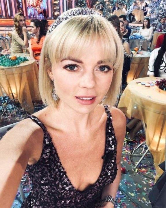 Обнажённая елена николаева - ведущая утро россии без цензуры 6 Ведущая Елена Николаева В Откровенном Платье