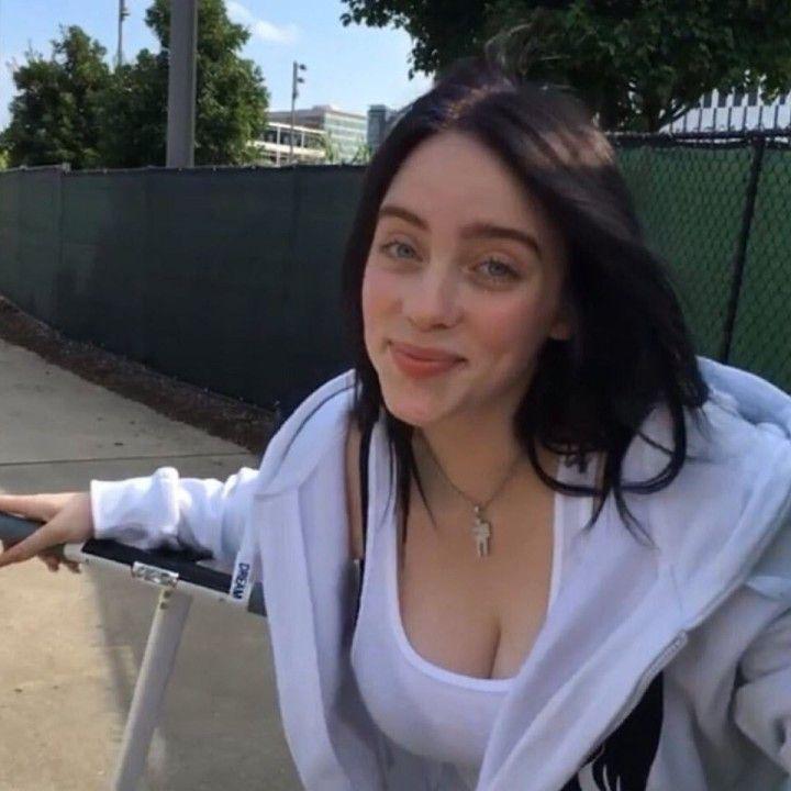 Nude billie eilish photos leaks seilfies in underwear and swimsuit без цензуры 2 Бюст Билли Айлиш