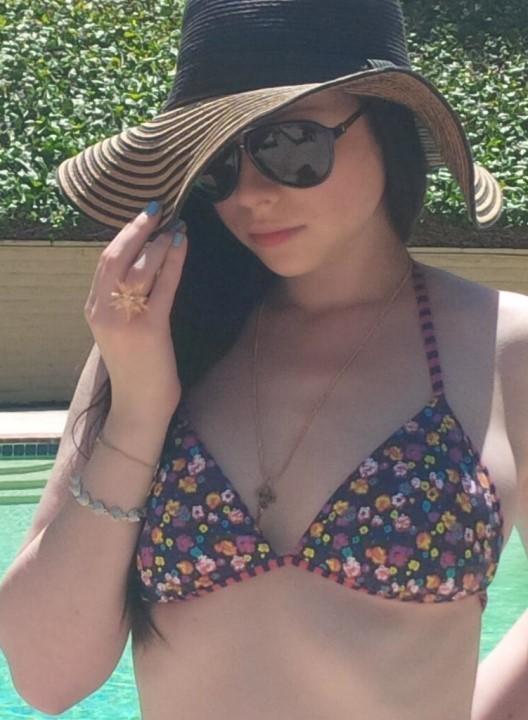 Мишель трахтенберг голая - michelle trachtenberg nude без цензуры 6 Мишель Трахтенберг В Купальнике