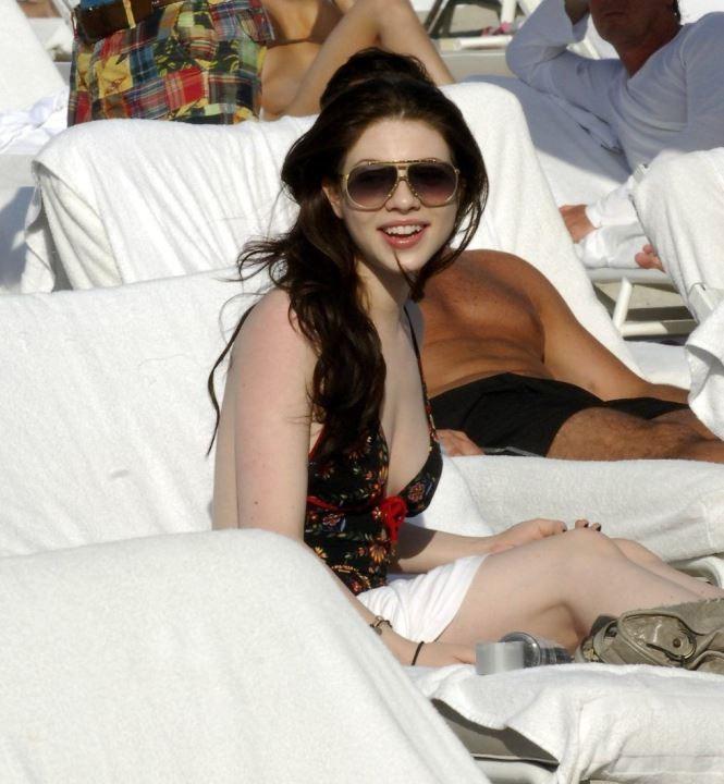 Мишель трахтенберг голая - michelle trachtenberg nude без цензуры 7 Мишель Трахтенберг Фото В Купальнике