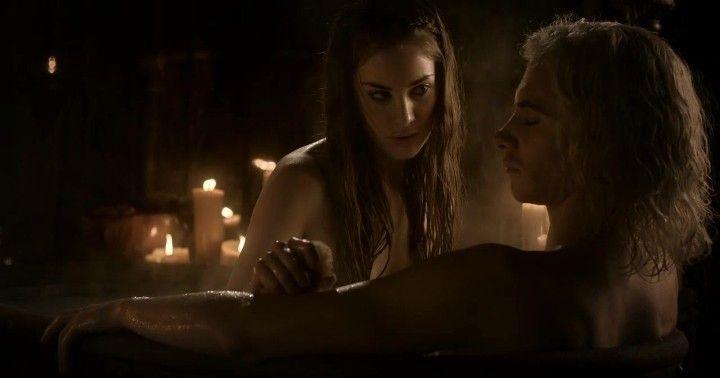 Roxanne Mckee Nude